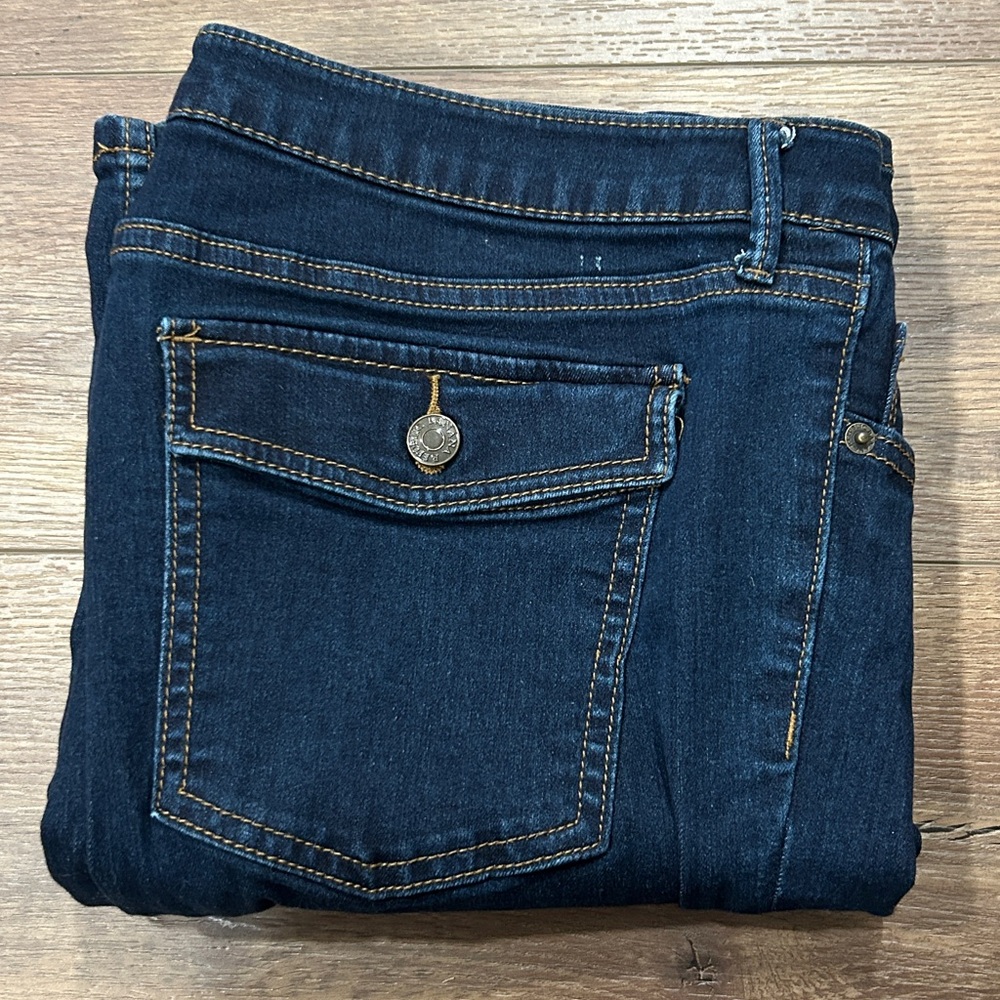 Banana Republic classic Blue Jeans bootcut button back pockets size EUC 14 / 32 - Picture 2 of 11
